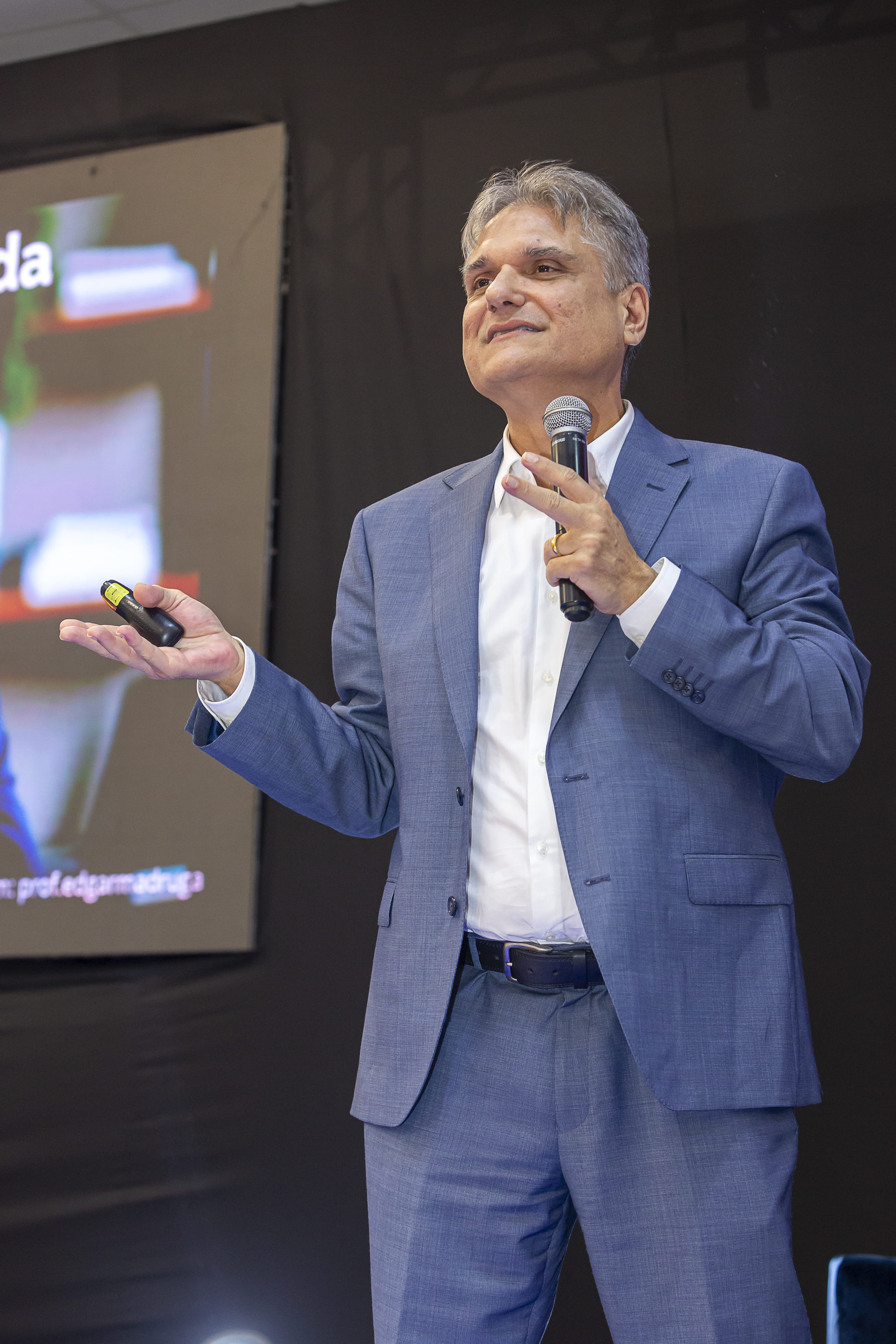 EDGAR MADRUGA